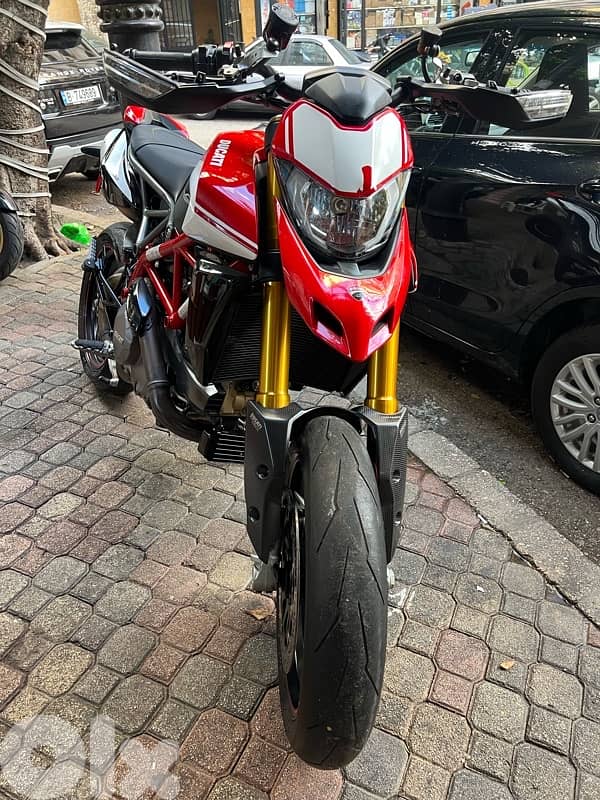 Ducati Hypermotard 950 2