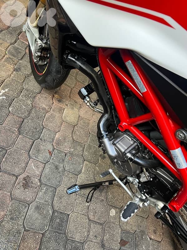 Ducati Hypermotard 950 4