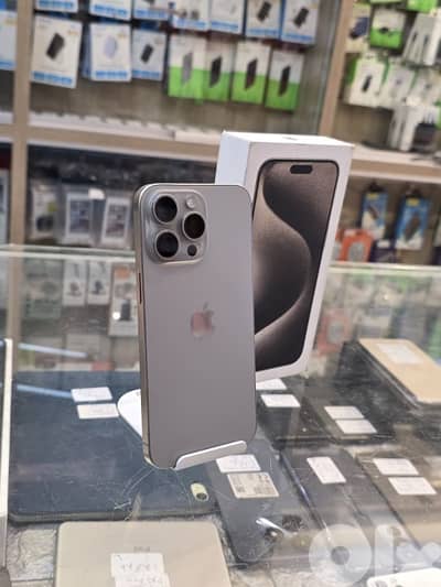 Used 15 pro max 512 gb natural