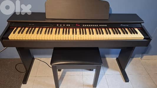 Ringway RP-120 Digital Piano – 88 Keys, Includes Bench, Good Condition