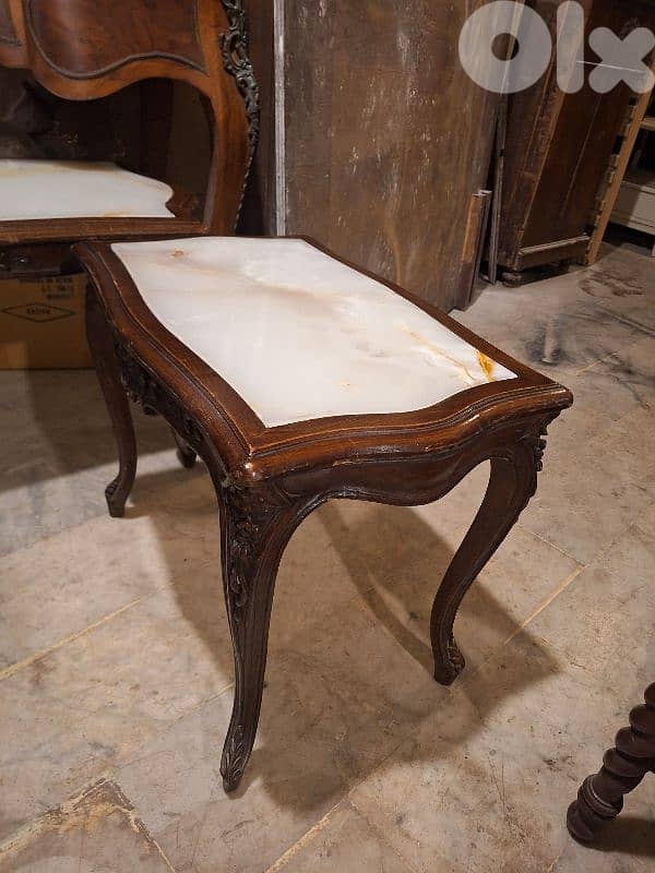 طقم طاولات لويكانز مميز وجه رخام اونكس 1