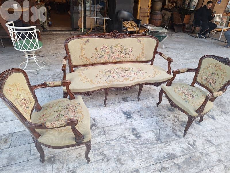 طقم صالون اوبيسون فرنسي حياكة يد ناعم مميز لويس الخامس عشر 1