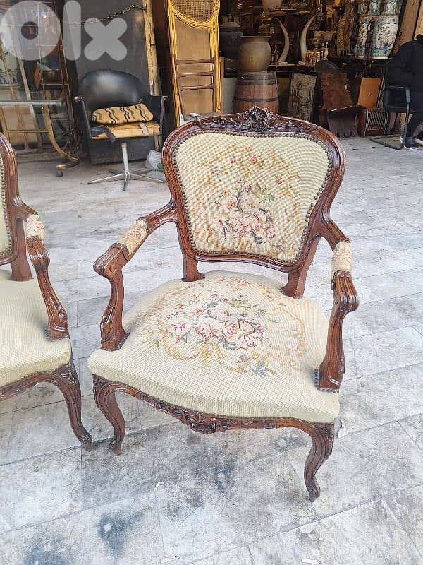 طقم صالون اوبيسون فرنسي حياكة يد ناعم مميز لويس الخامس عشر 4