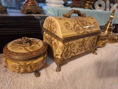 ٣ قطع بورسولان سافر ايطالي مميز جدا شغل يدوي