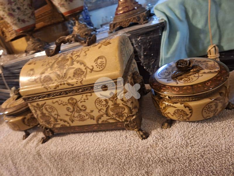 ٣ قطع بورسولان سافر ايطالي مميز جدا شغل يدوي 1