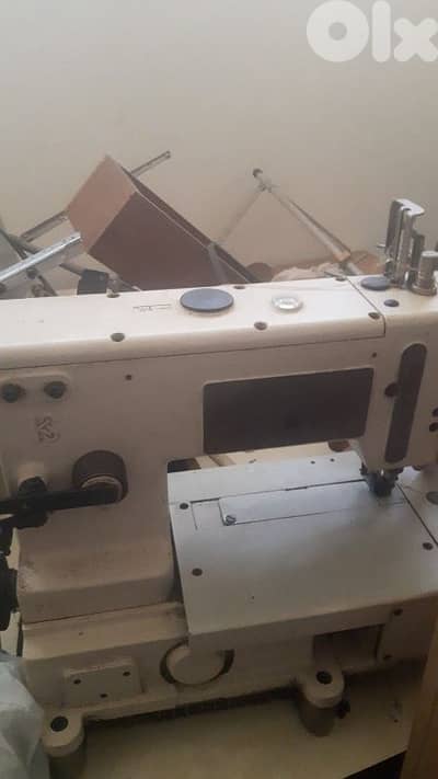 للبيع مكائن خياطة مستعملة بحالة جيدة جدًا