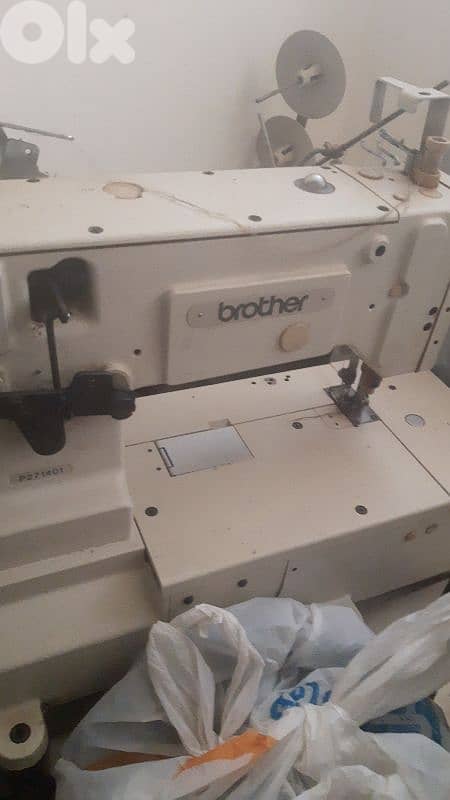 للبيع مكائن خياطة مستعملة بحالة جيدة جدًا 3