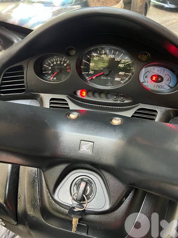 Honda silverwing crystal 600 AbS 4