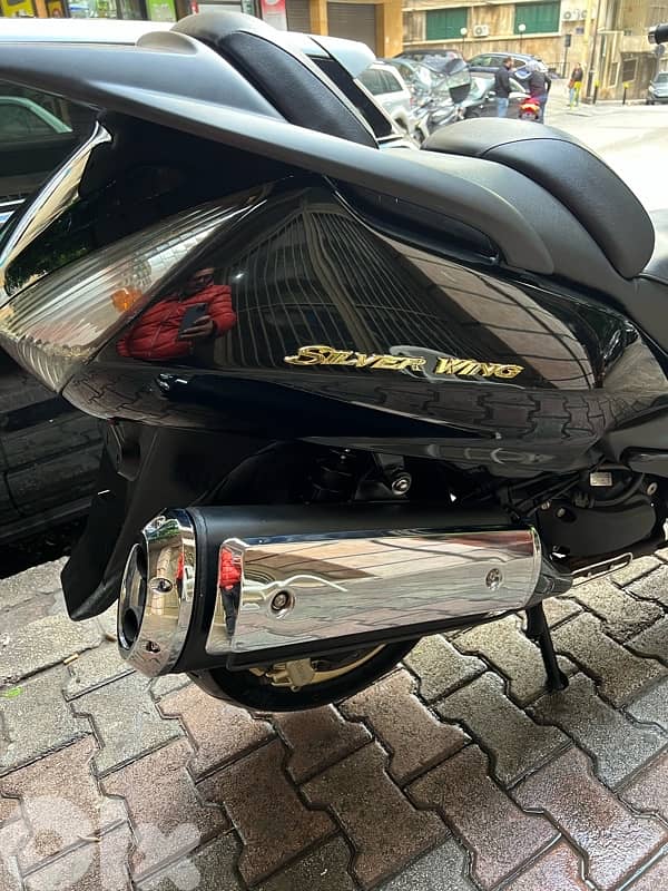 Honda silverwing crystal 600 AbS 6