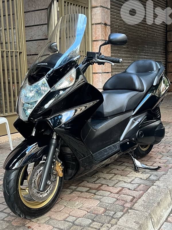 Honda silverwing crystal 600 AbS 11