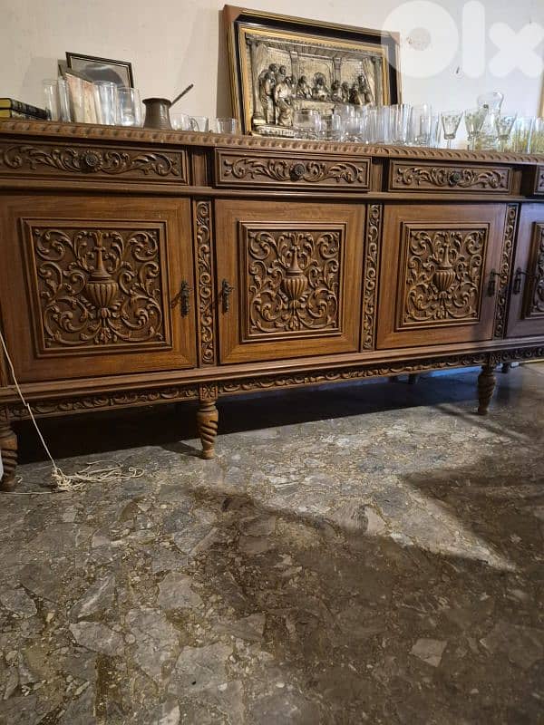 12 chairs dining table Expandable ttable 2