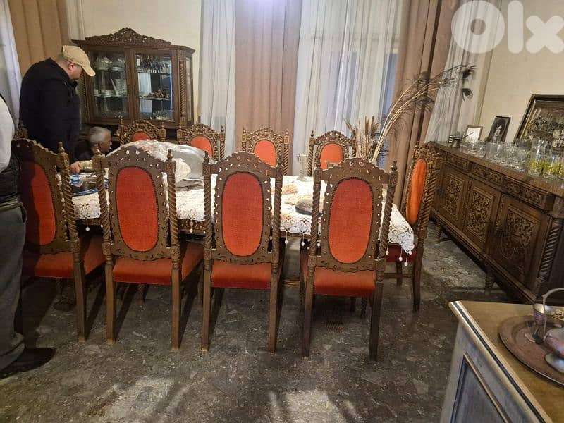 12 chairs dining table Expandable ttable 3