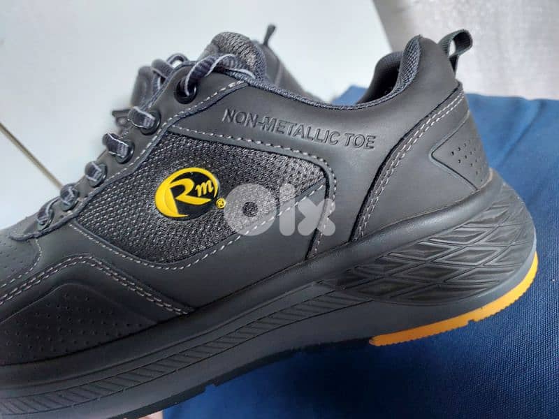 Safety Shoes - 42 - حذاء السلامة 12