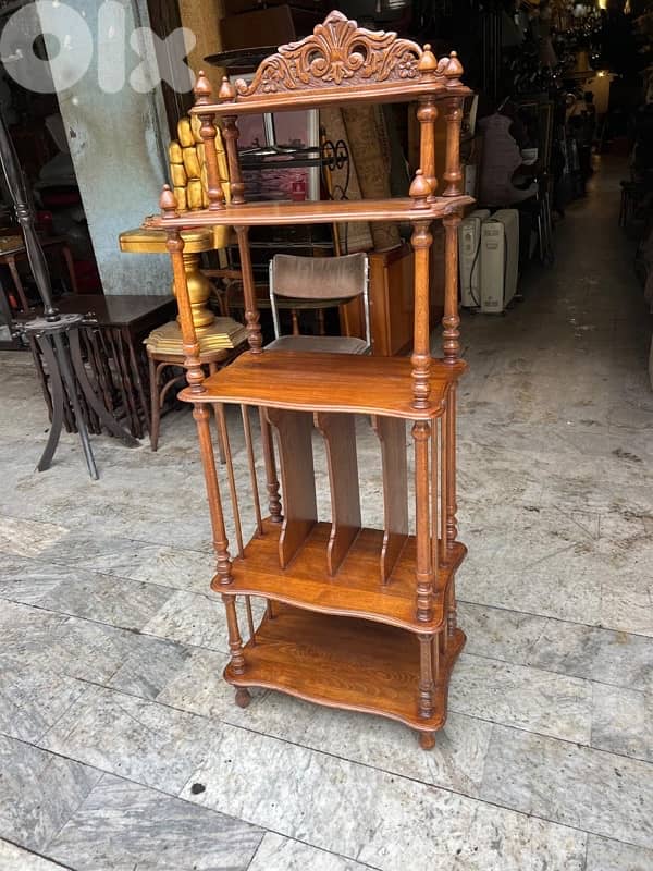 frensh etajére ايتاجير فرنسية خشب جوز ولا اروع مميزة جداا سعر لقطة 1
