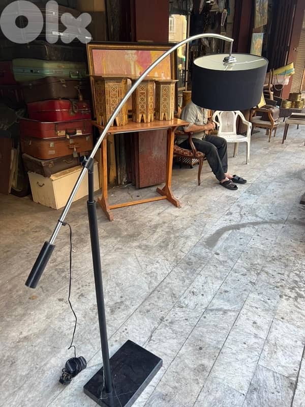 vintage floor lamp italy 1970’s لمبادير ايطالي تصميم السبعينات روعة 1