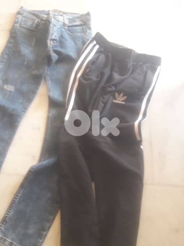 شروة اكثر من ٨٠ قطعة تياب واحذية مستعملة 6