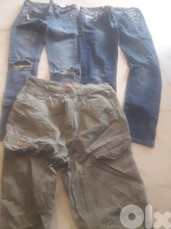 شروة اكثر من ٨٠ قطعة تياب واحذية مستعملة 14