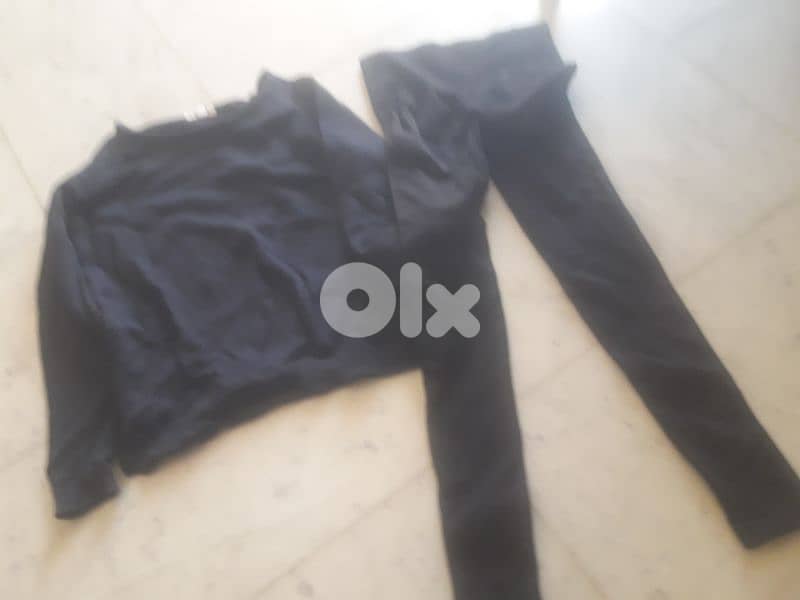 شروة اكثر من ٨٠ قطعة تياب واحذية مستعملة 18