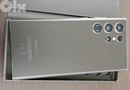 s22 ultra used like new + smart clear view cover