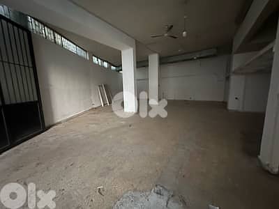 Warehouse For Sale in Ain El Rihaneh - مستودع للبيع في عين الريحانة
