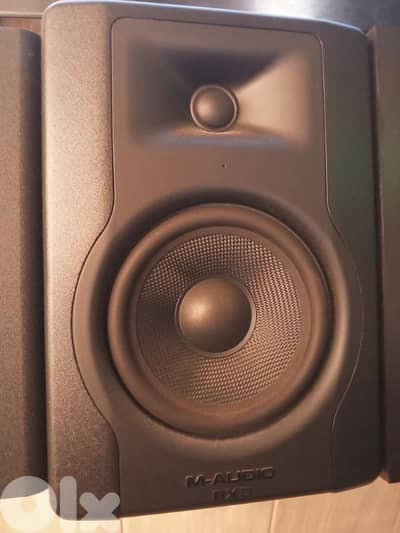 m audio studio monitors BX5