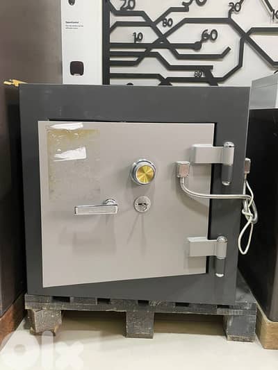Robberechts High security safe