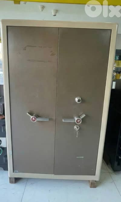 Fichet bauche chatel double door high security safe , خزنة