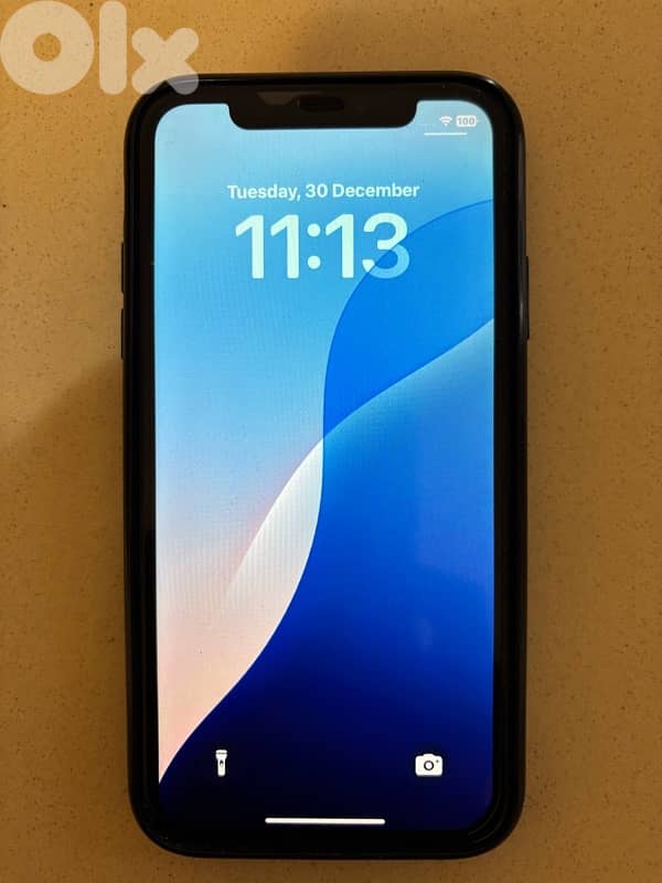 iphone 11 + apple AirPods 1