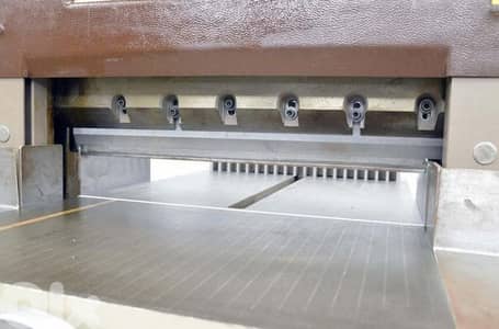 brand diamond  it cuts carton and paper 220 v