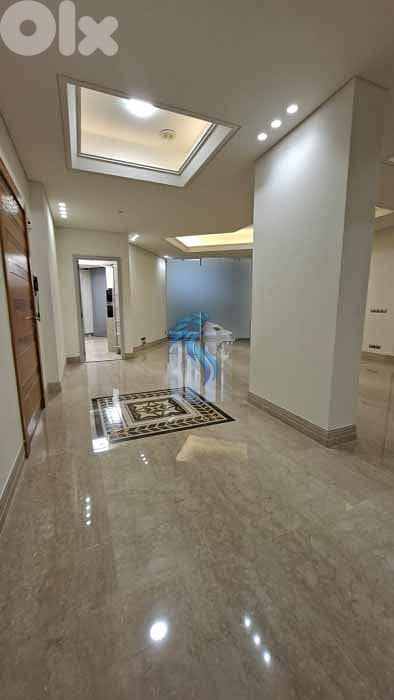 HIGH-END APARTMENT IN DOWNTOWN PRIME (240SQ) , (BTR-538)