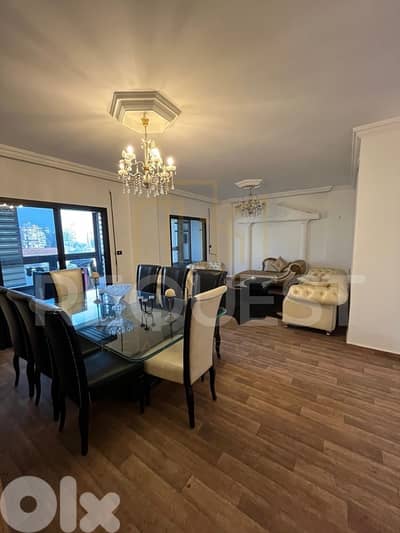 Apartment For Sale in Wata El Msaytbeh شقة للبيع في وطى المصيطبة