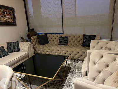 صالون بحالة ممتازة