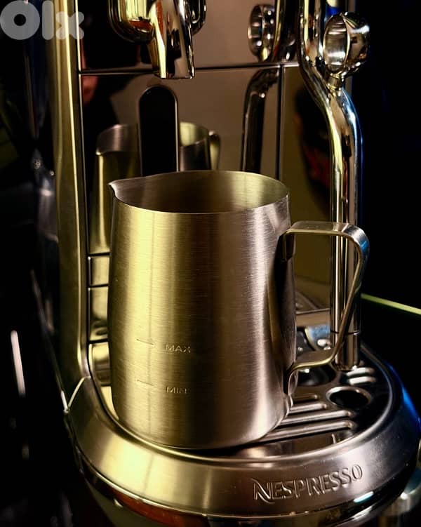 Nespresso Creatista plus metallic 3