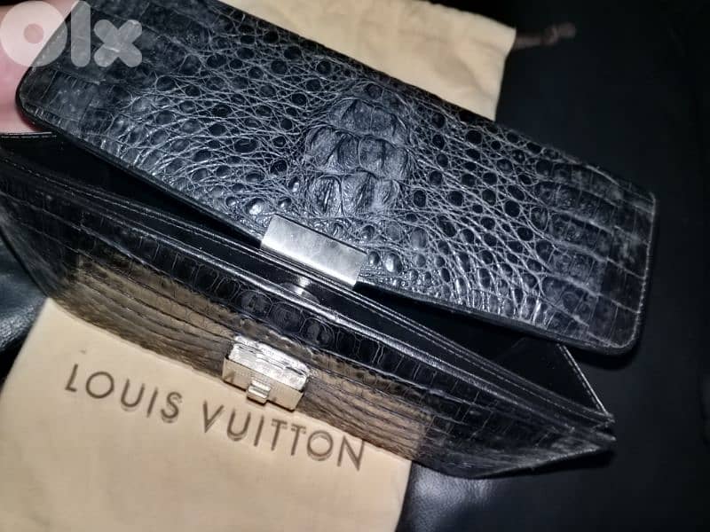 lacost business clutch bag crocodile leather best condition best price 2