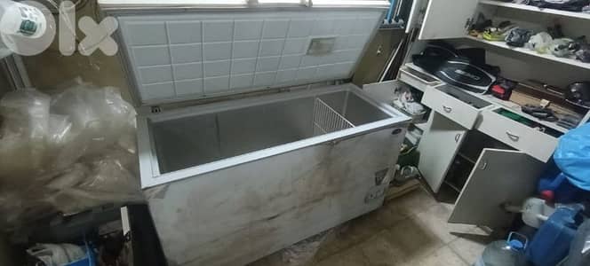 Freezer concord for sale (not working)