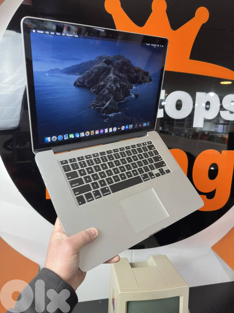 APPLE MACBOOK PRO Core i7 15” (2880x1800) LAPTOP 1