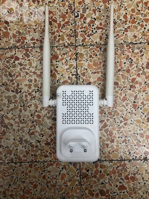 TOTOLINK EX1200L Wi-Fi Extender 2