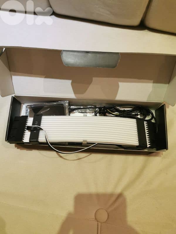 lian li v2 strimer 60$ 1