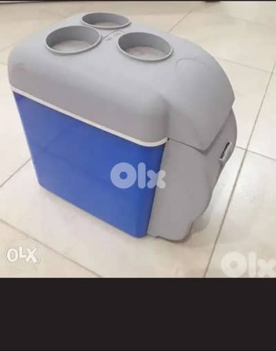 براد سيارة ، ويمكن ايضا ان يستعمل حافظ سخونه