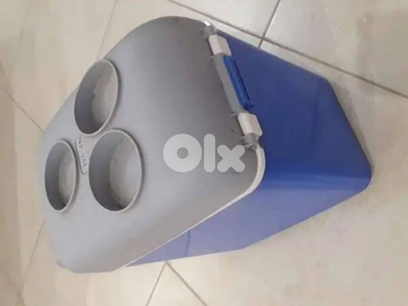 براد سيارة ، ويمكن ايضا ان يستعمل حافظ سخونه 5