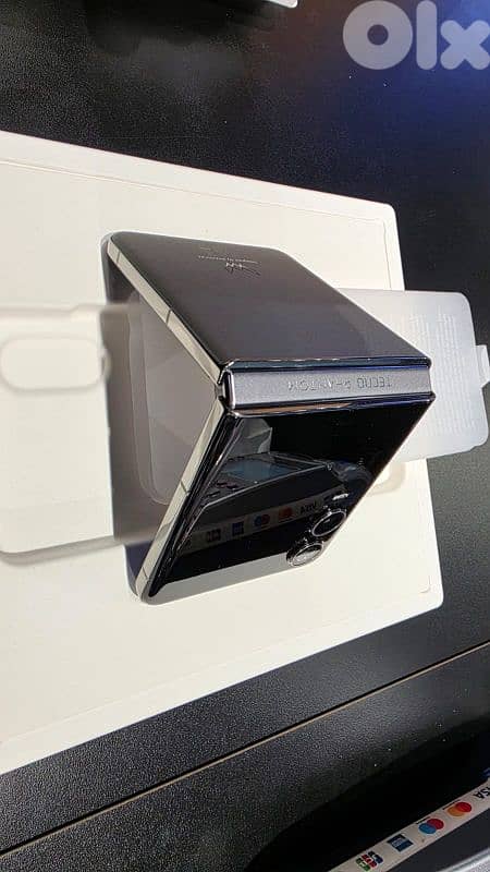 Tecno phantom v flip 2 2