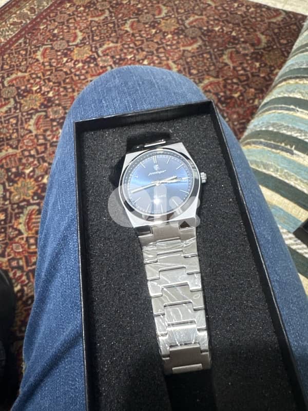 stainless stell watch / new, still wrapped / 2 years warranty 1