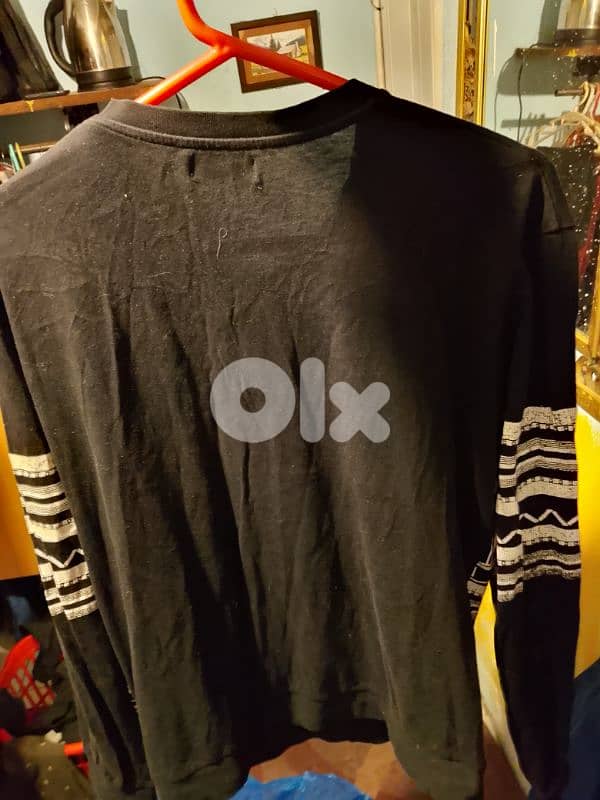 Zara black and white T-shirt. 1