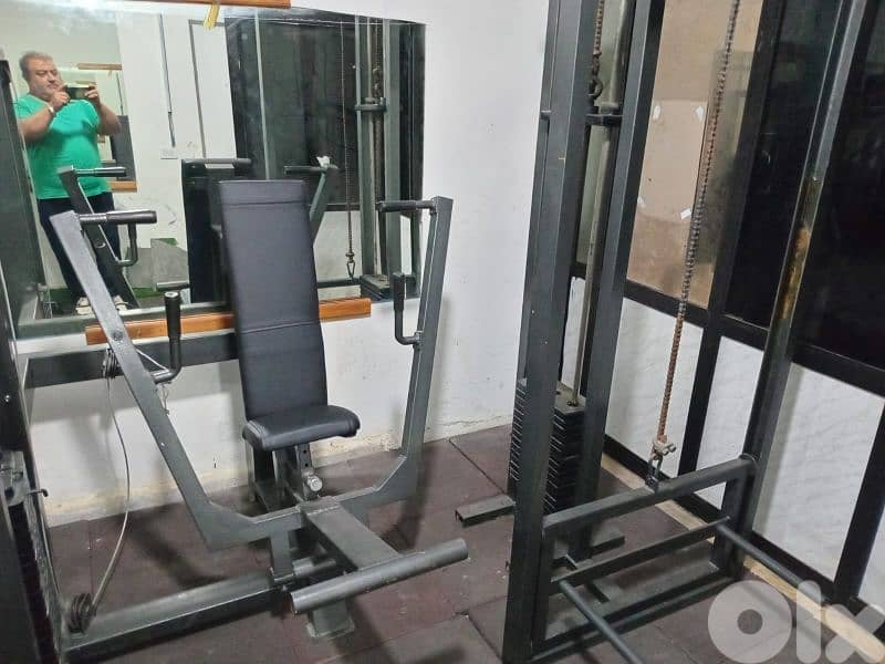 نادي حديد 19