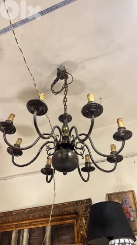 ثرية عدد ٢ برونز شغل هولندي ل صالون و سفرة ناعمين روعة سعر لقطة 1