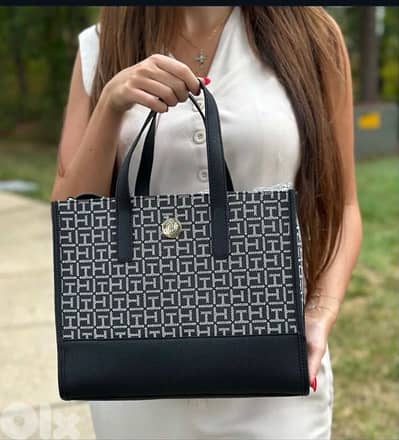 Tommy Hilfiger Handbag