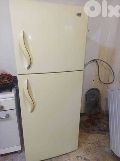 براد ال جي ١٨ قدم ١٥٠$ نص امبير