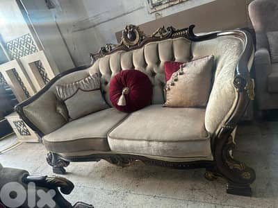 طقم كنبايات حفر ملكي خشب زان مع طاولة