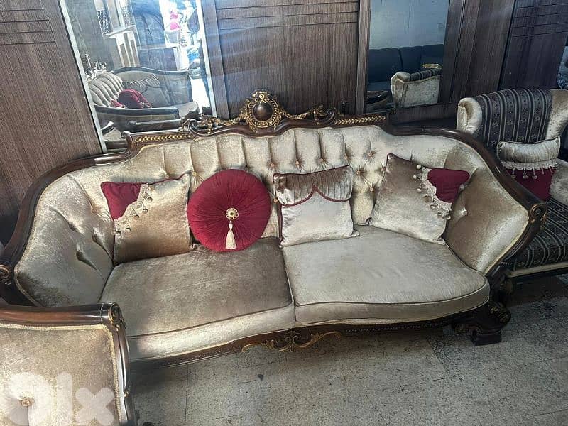 طقم كنبايات حفر ملكي خشب زان مع طاولة 1