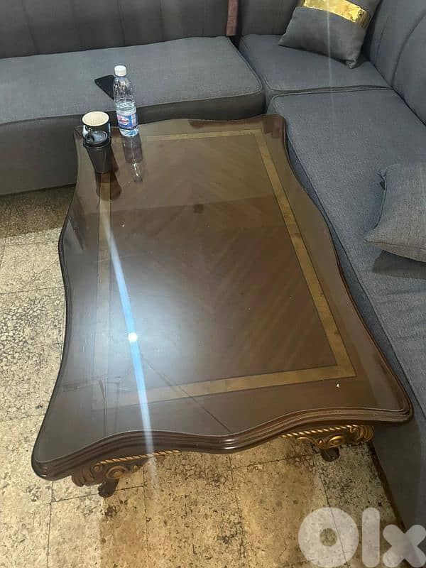 طقم كنبايات حفر ملكي خشب زان مع طاولة 3